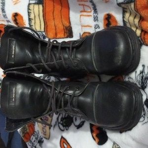 Dr Martens men's size 4